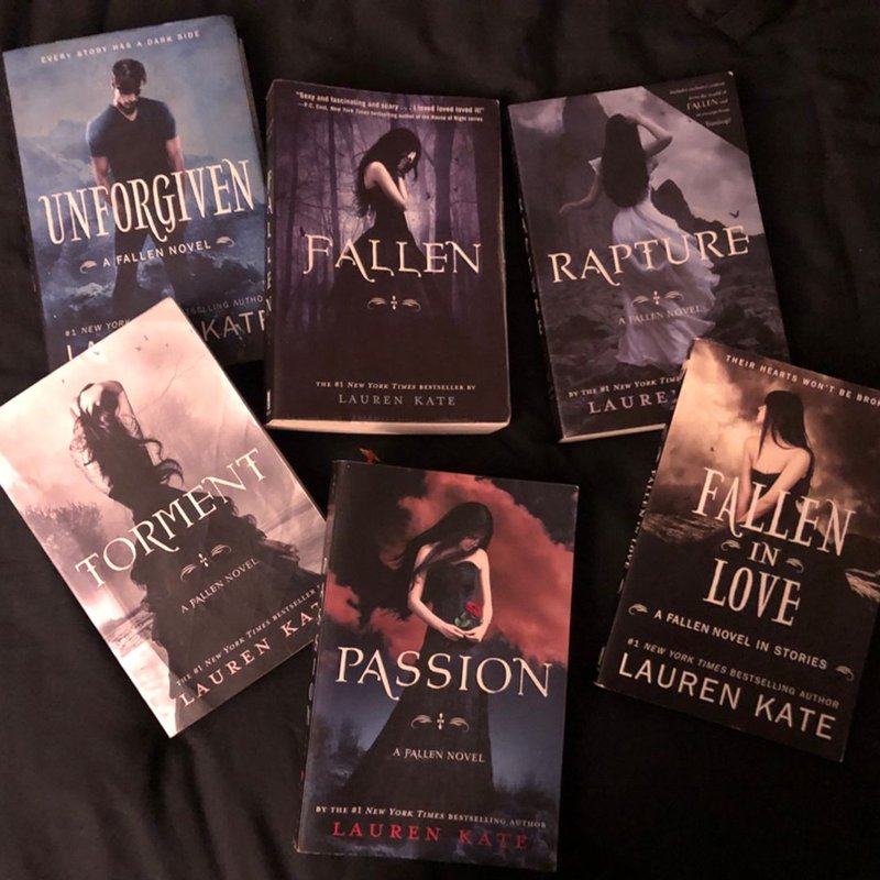 Fallen by Lauren Kate, Paperback | Pangobooks