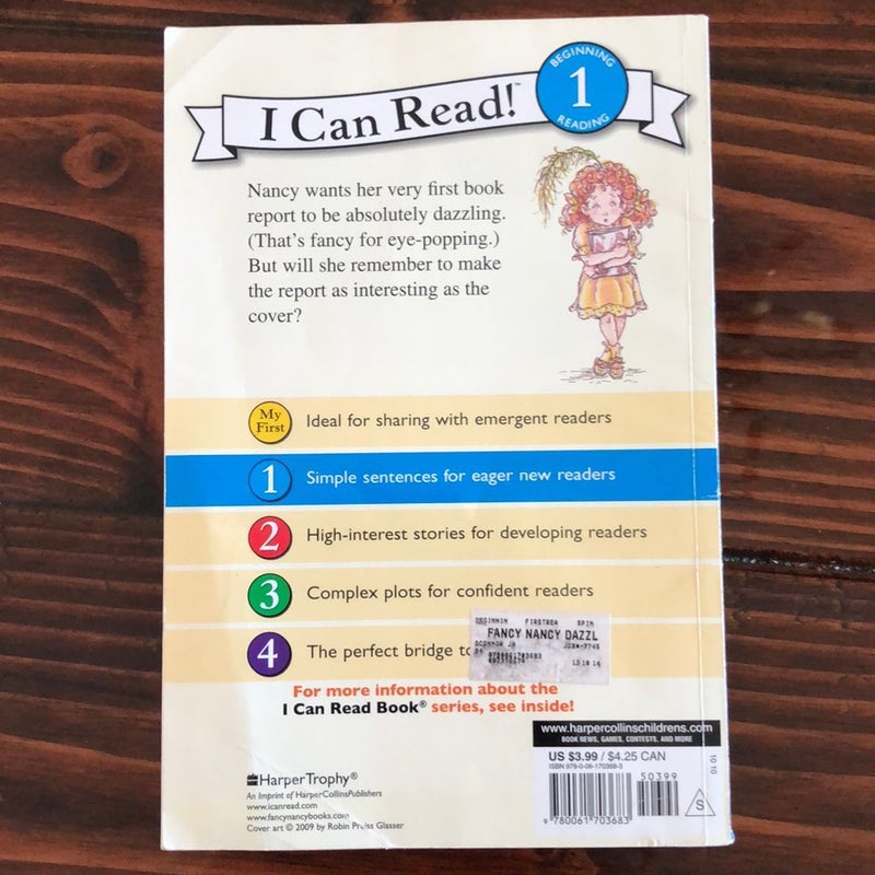 Fancy Nancy: the Dazzling Book Report