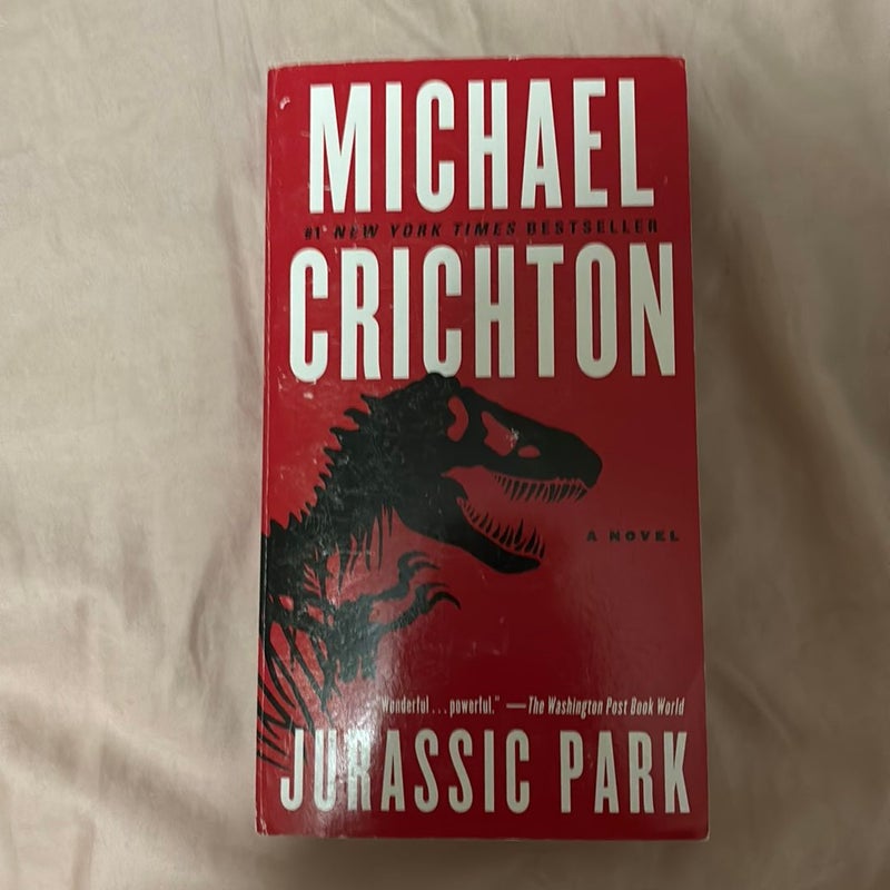 Jurassic Park by Michael Crichton, Hardcover | Pangobooks