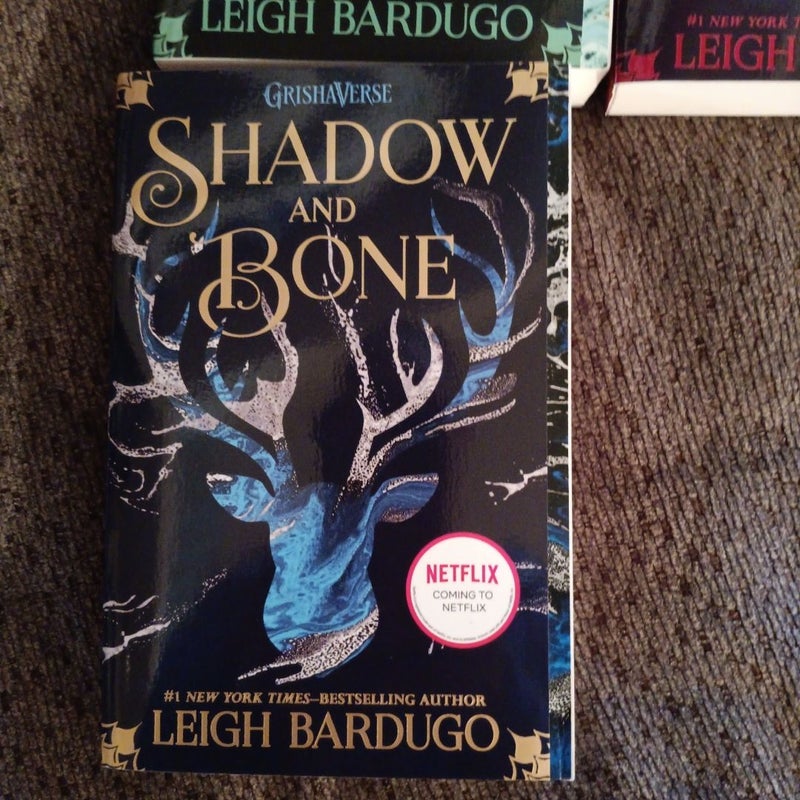 The Shadow and Bone Trilogy Boxed Set
