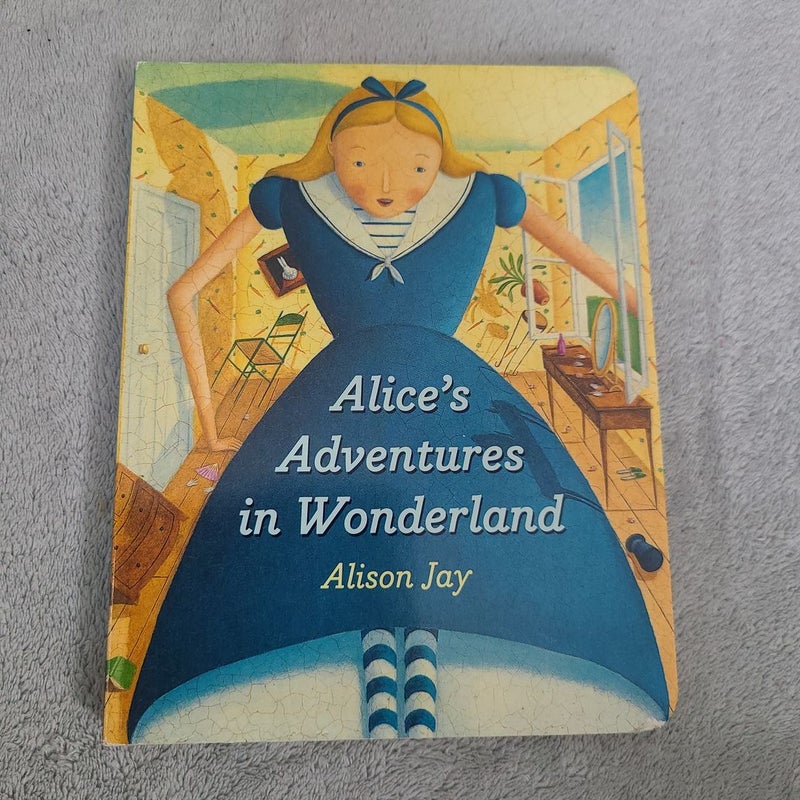 Alice's Adventures in Wonderland Board Book