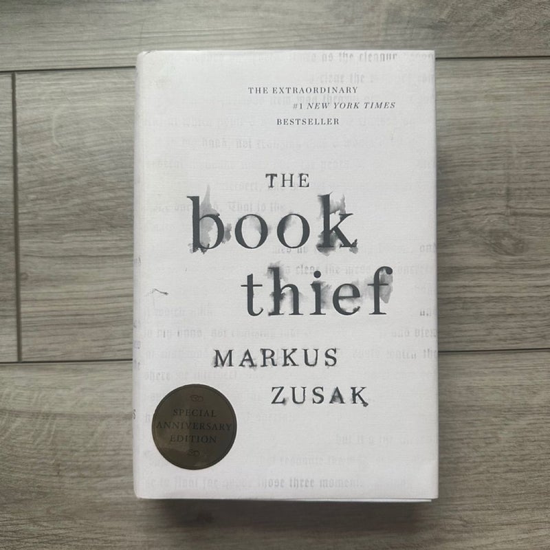 The Book Thief (Anniversary Edition)