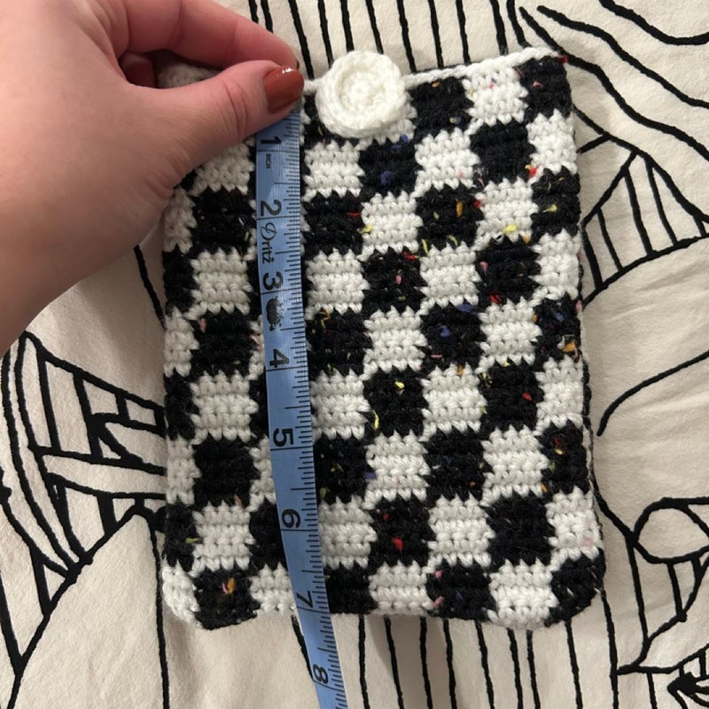 Crochet Kindle sleeve