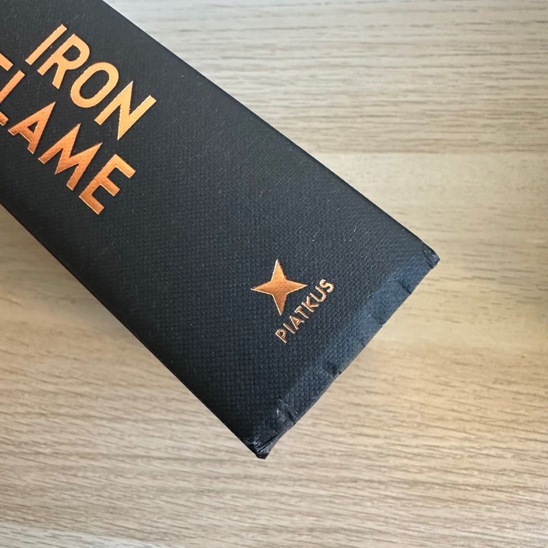 Iron Flame - Waterstones UK Exclusive Edition