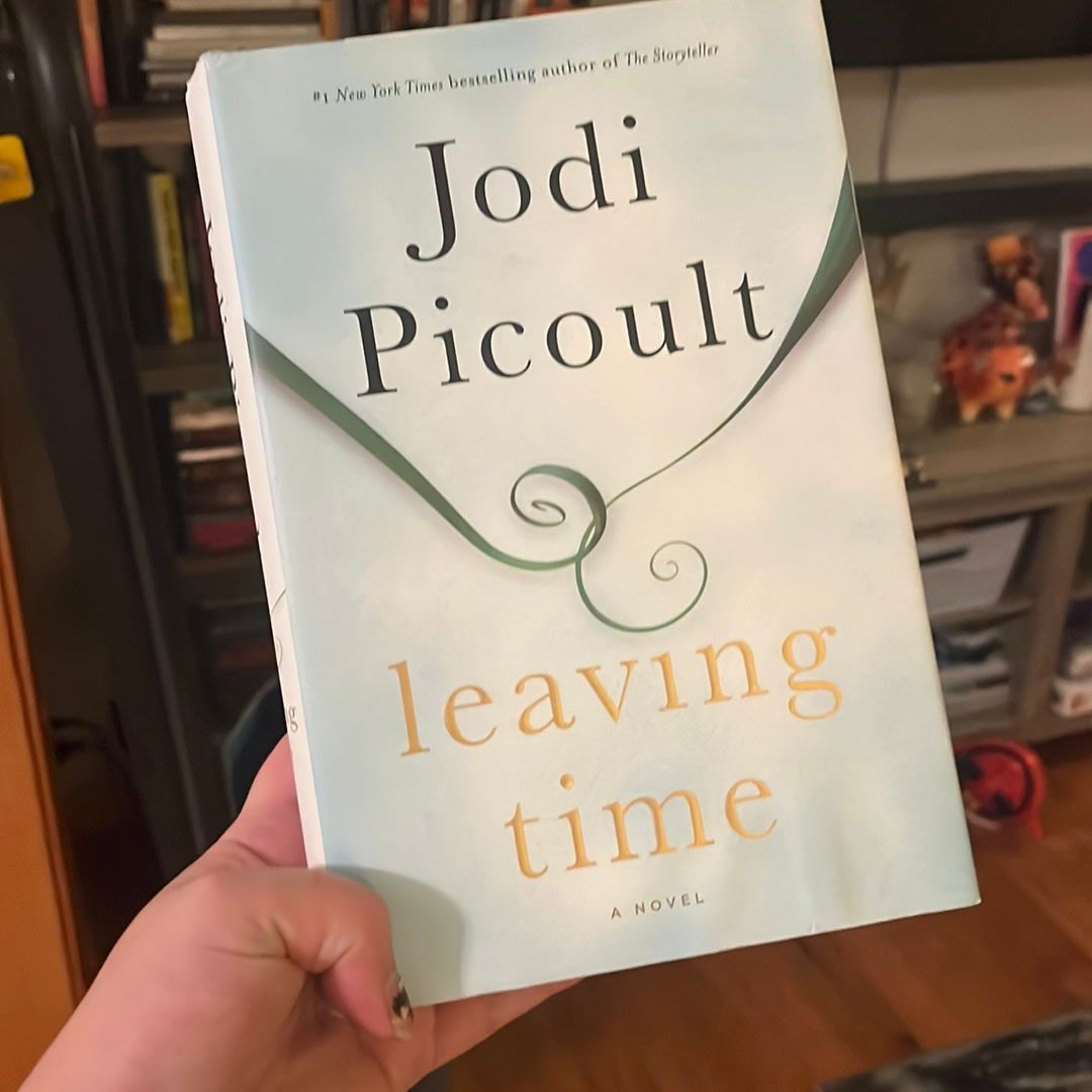 Leaving Time by Jodi Picoult, Hardcover Pangobooks
