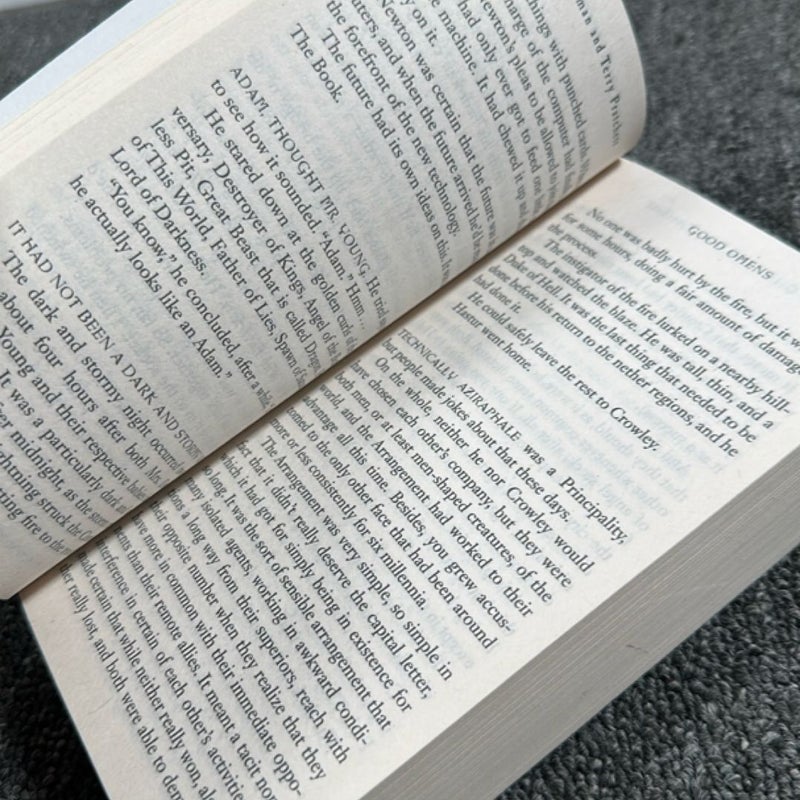 Good Omens [TV Tie-In]