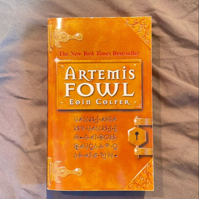 Artemis Fowl (Mass Market Edition)