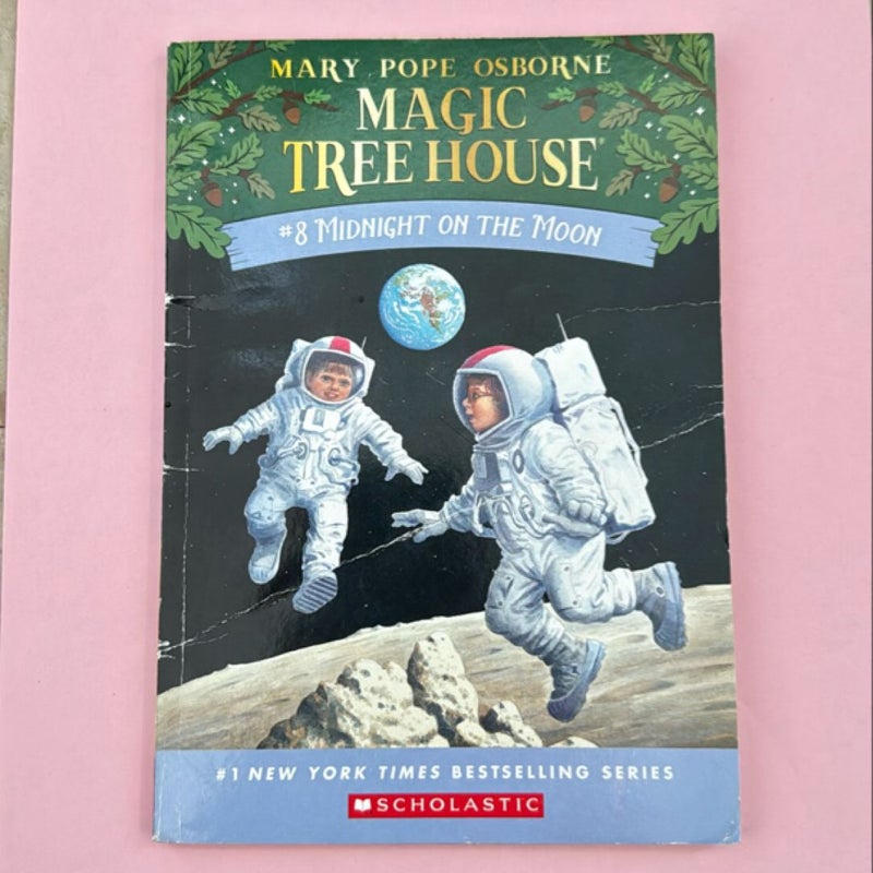 Magic treehouse midnight on the moon