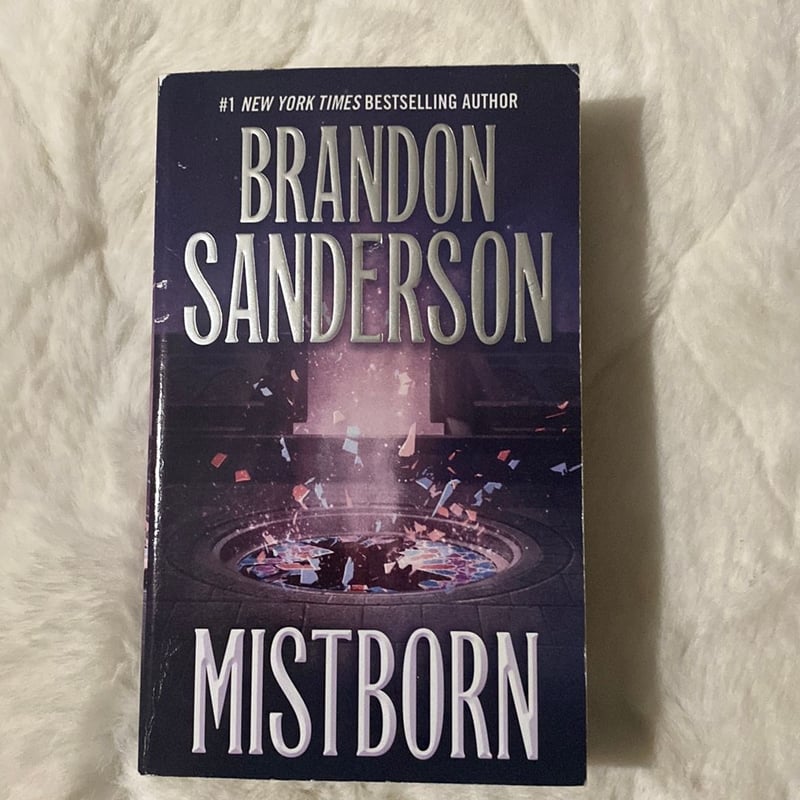 Mistborn by Brandon Sanderson, Paperback | Pangobooks