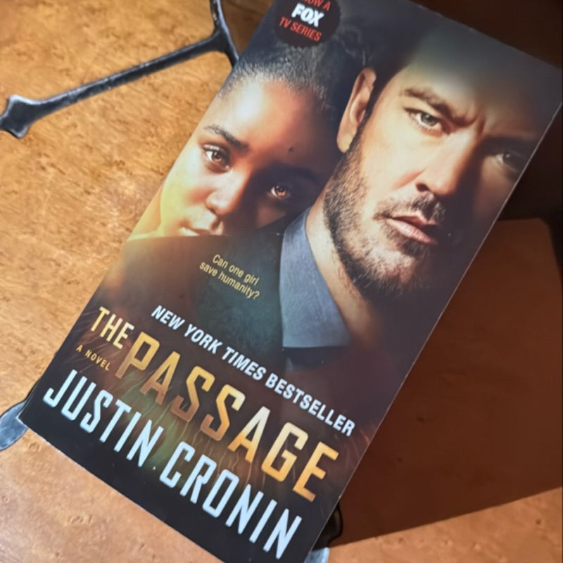 The Passage (TV Tie-In Edition)