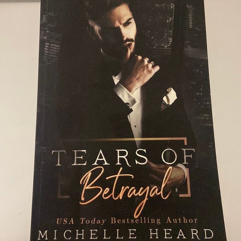 Tears of Betrayal: A Mafia Romance (The saints series) 