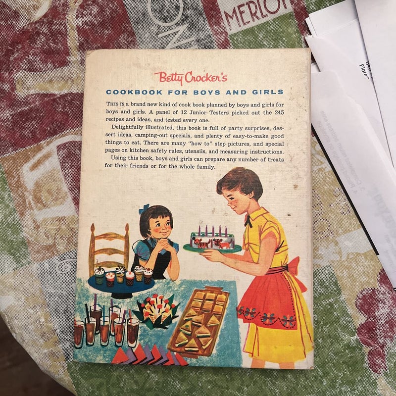 Betty Crockers’s Cook Book for Boys and Girls
