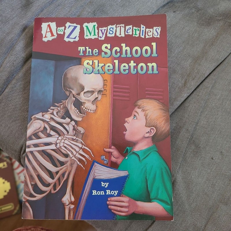 A to Z Mysteries: the School Skeleton