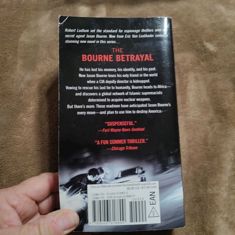 Robert Ludlum's (TM) the Bourne Betrayal