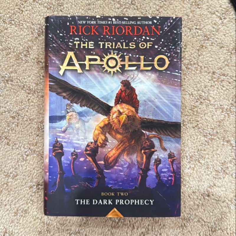 Trials of Apollo, the Book Two the Dark Prophecy (Trials of Apollo, the Book Two)