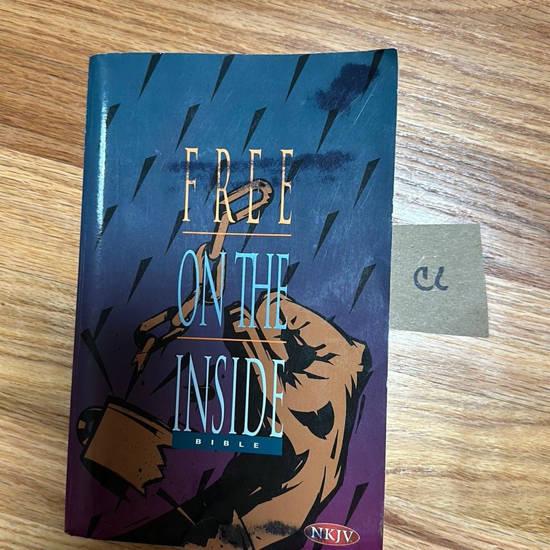 NKJV Free on the Inside Large Print Prison Bible