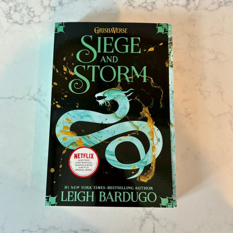 Shadow & Bone Trilogy Bundle