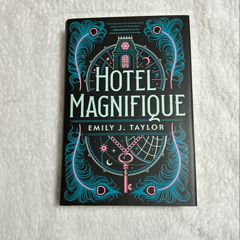 Hotel Magnifique