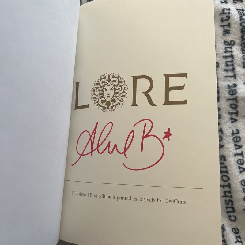 Lore - OwlCrate Edition SIGNED by Alexandra Bracken, Hardcover | Pangobooks