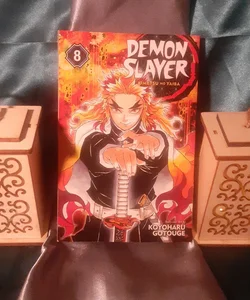 Demon Slayer: Kimetsu No Yaiba, Vol. 8 Viz English manga