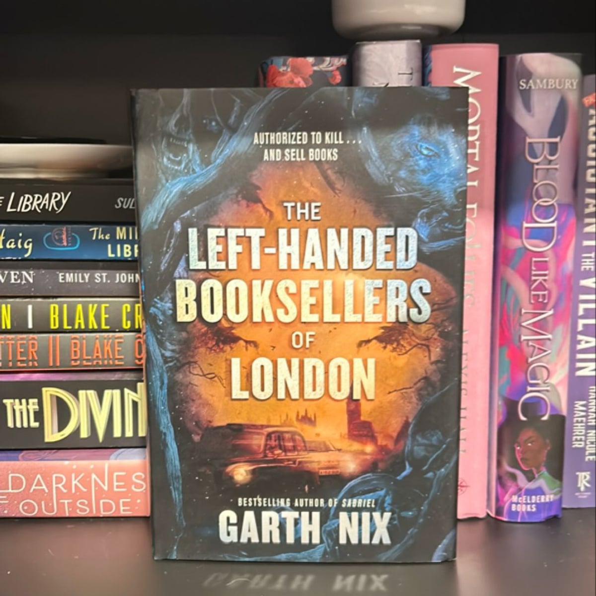The lefthanded booksellers of LondonLitJoy by Garth Nix , Paperback