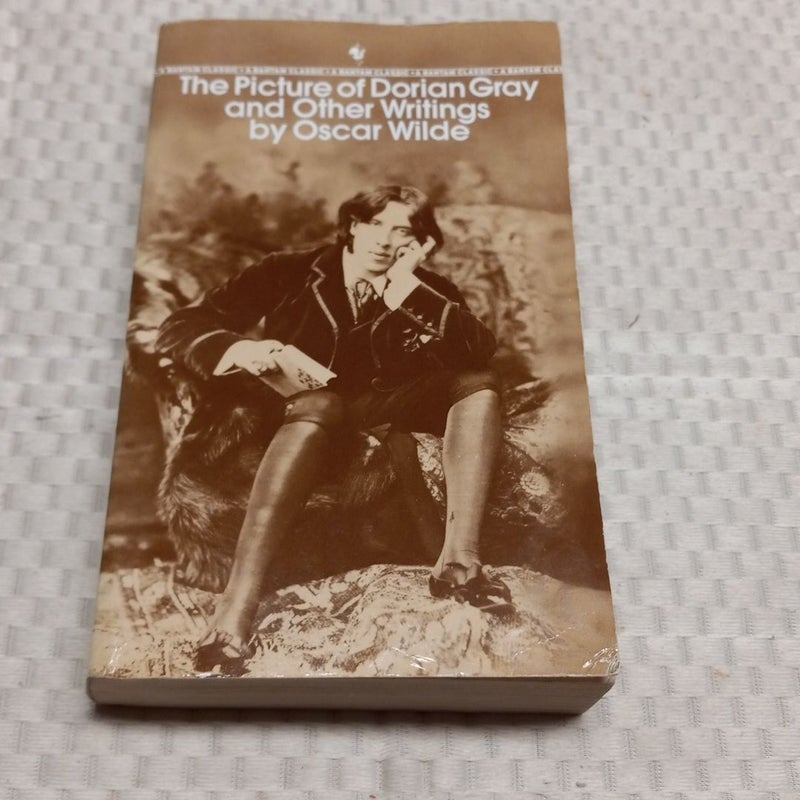 The Picture of Dorian Gray and the Other Writings by Oscar Wilde