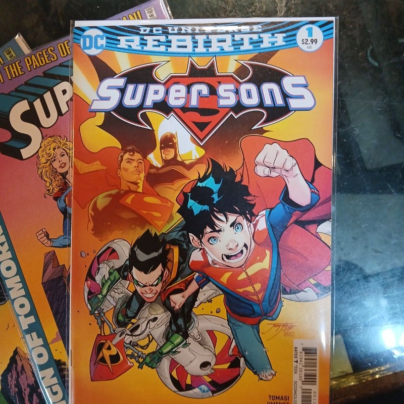 DC SUPER HEROS 1ST ISSUES lot of 3