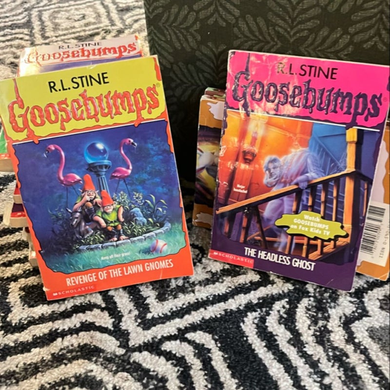 Goosebumps 16 Book Lot