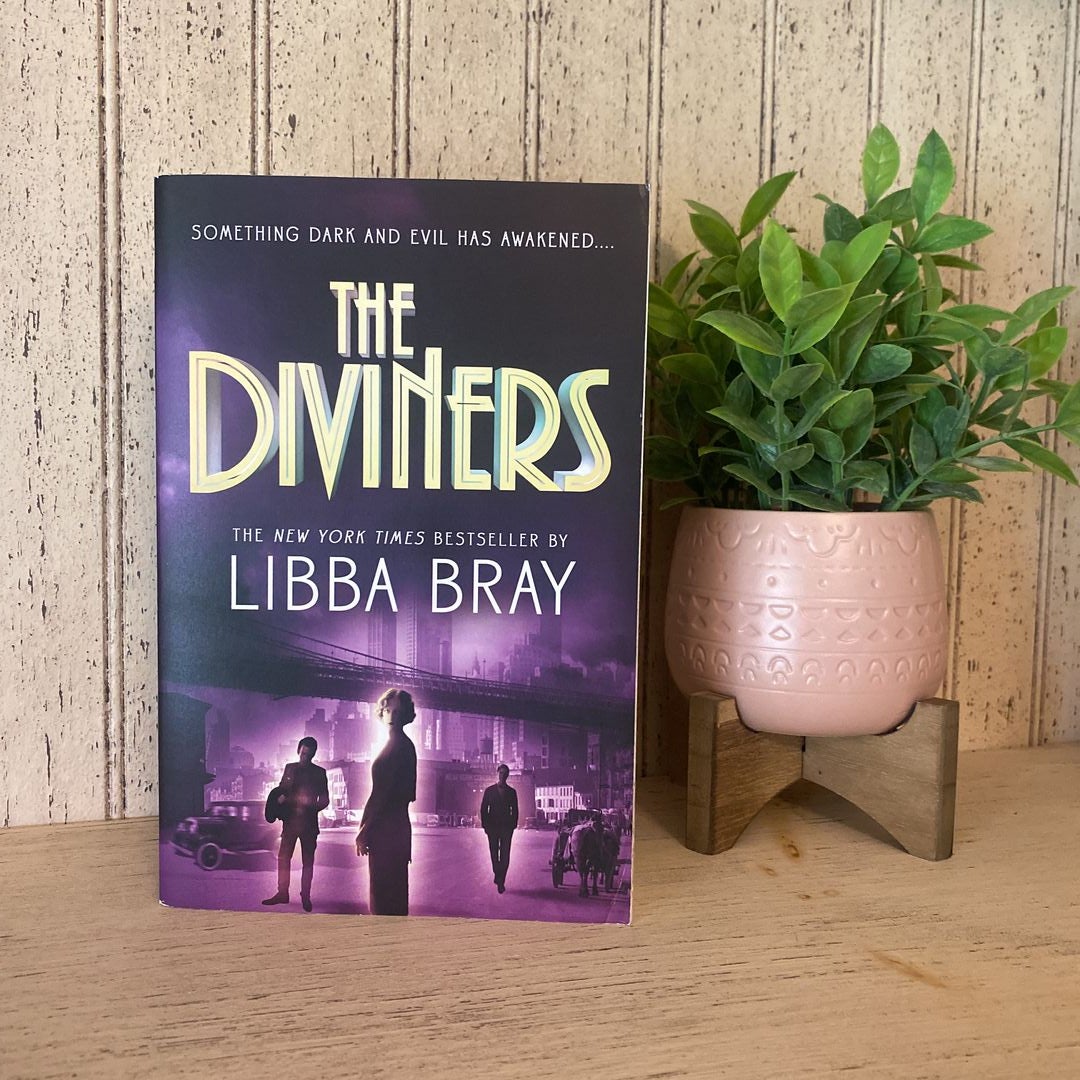 Bookish Box 4 Book Set Libba Bray The Diviners Luxe Edition by
