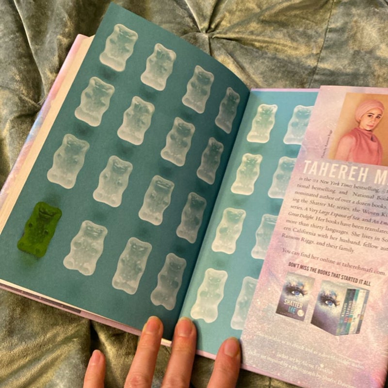 Watch Me Deluxe Limited Edition