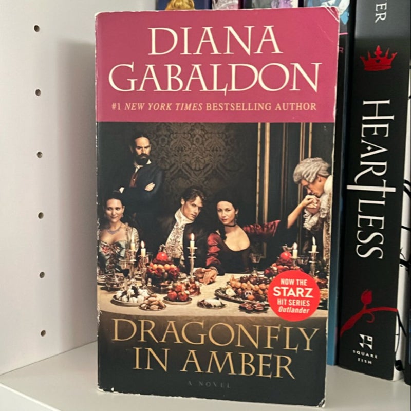 Dragonfly in Amber (Starz Tie-In Edition)