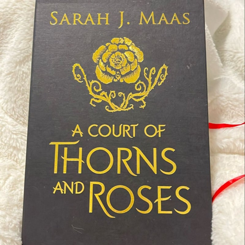 A Court of Thorns and Roses Collector's Edition