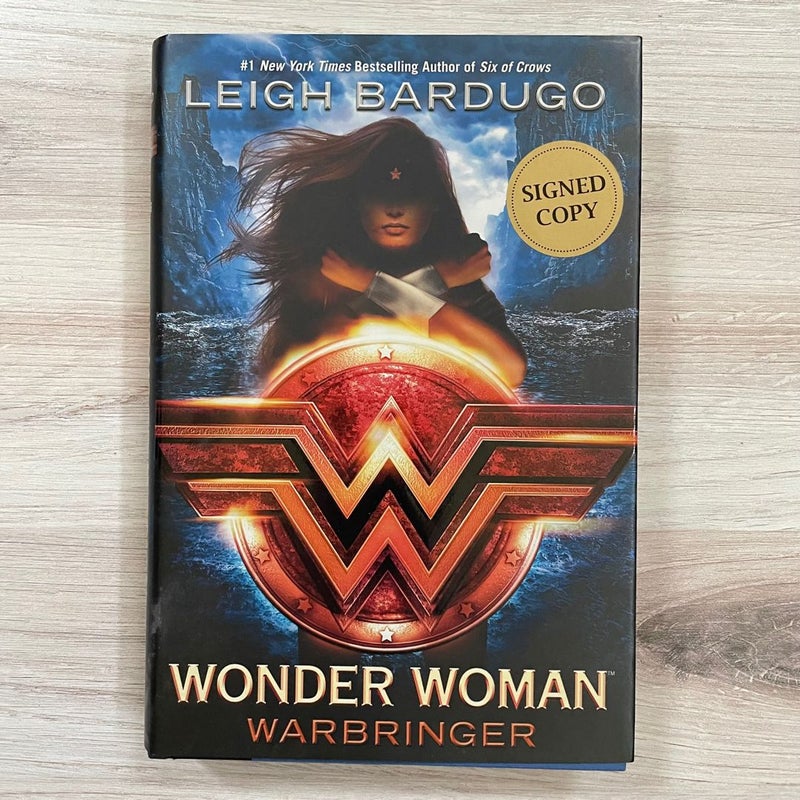 Wonder Woman : Warbringer - SIGNED COPY