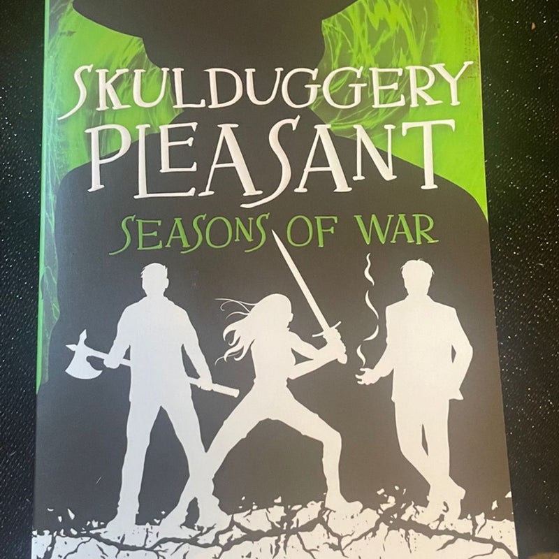 Seasons of War (Skulduggery Pleasant, Book 13)