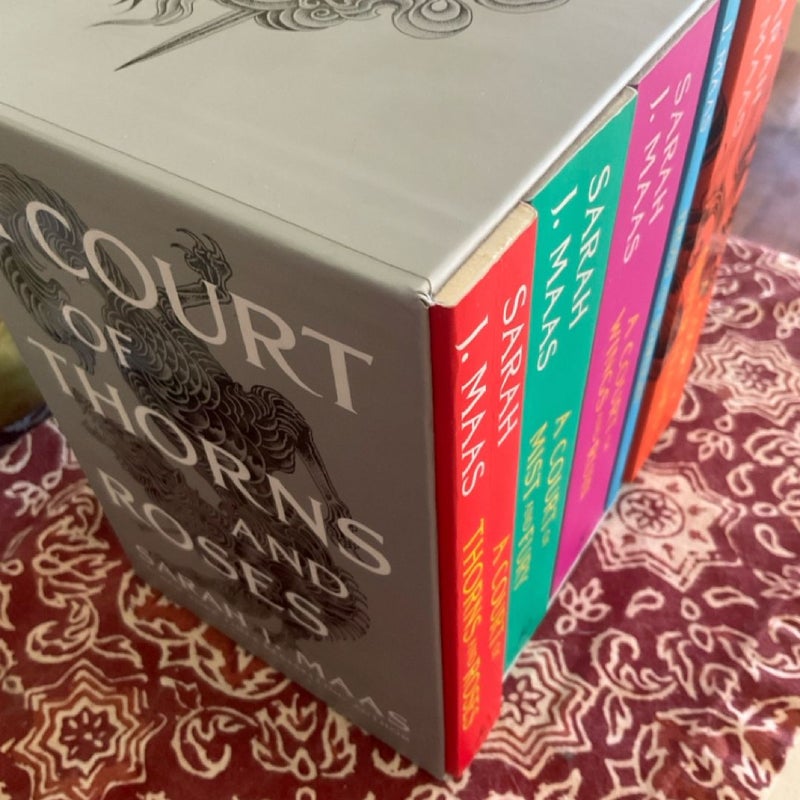 A Court of Thorns and Roses Entire Series 