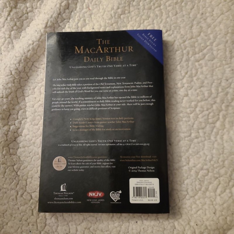 The MacArthur Daily Bible