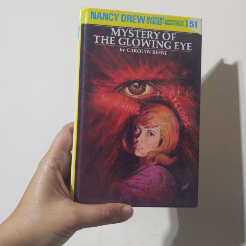 Nancy Drew 51: Mystery of the Glowing Eye