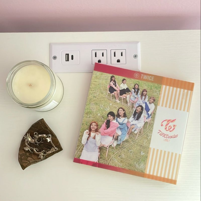 TWICE: twicecoaster, lane 1 (WITH PHOTOCARD)