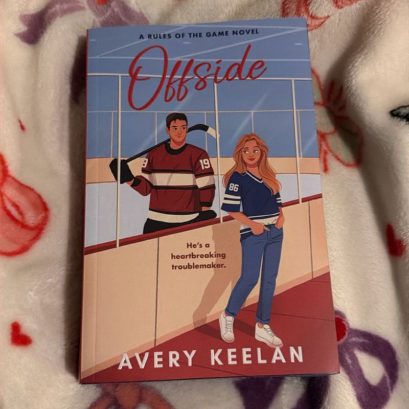 Offside by Avery Keelan, Paperback | Pangobooks