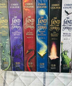 The Land of Stories Complete Paperback Gift Set