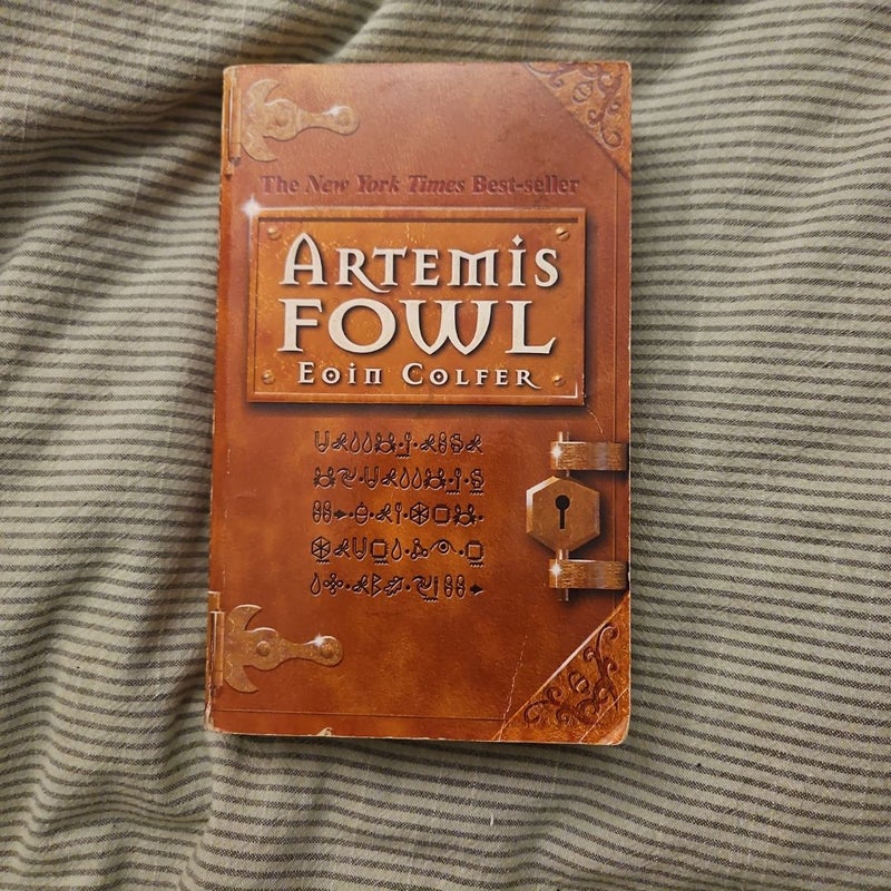 Artemis Fowl (Mass Market Edition)