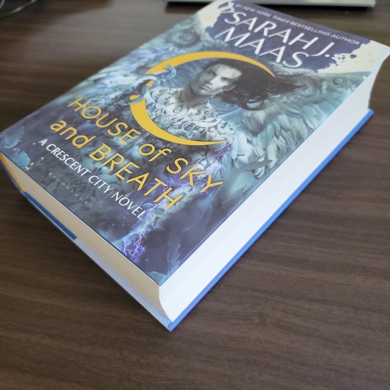 Crescent City Hardcover Box Set