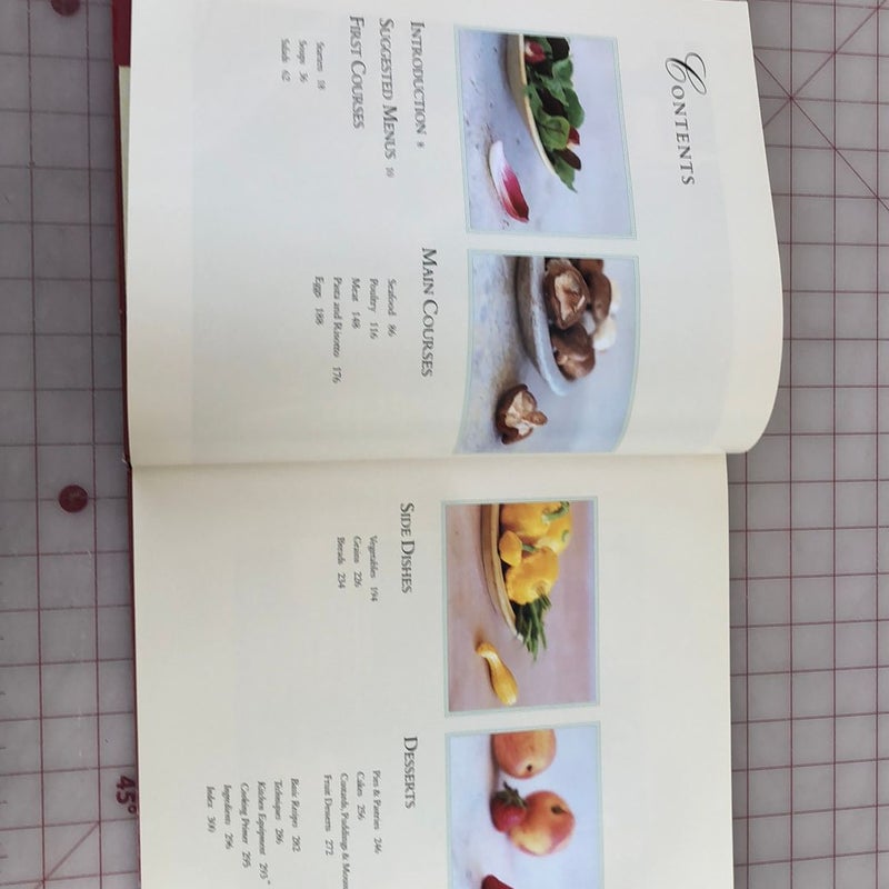 The Williams Sonoma Simple Classics Cookbook