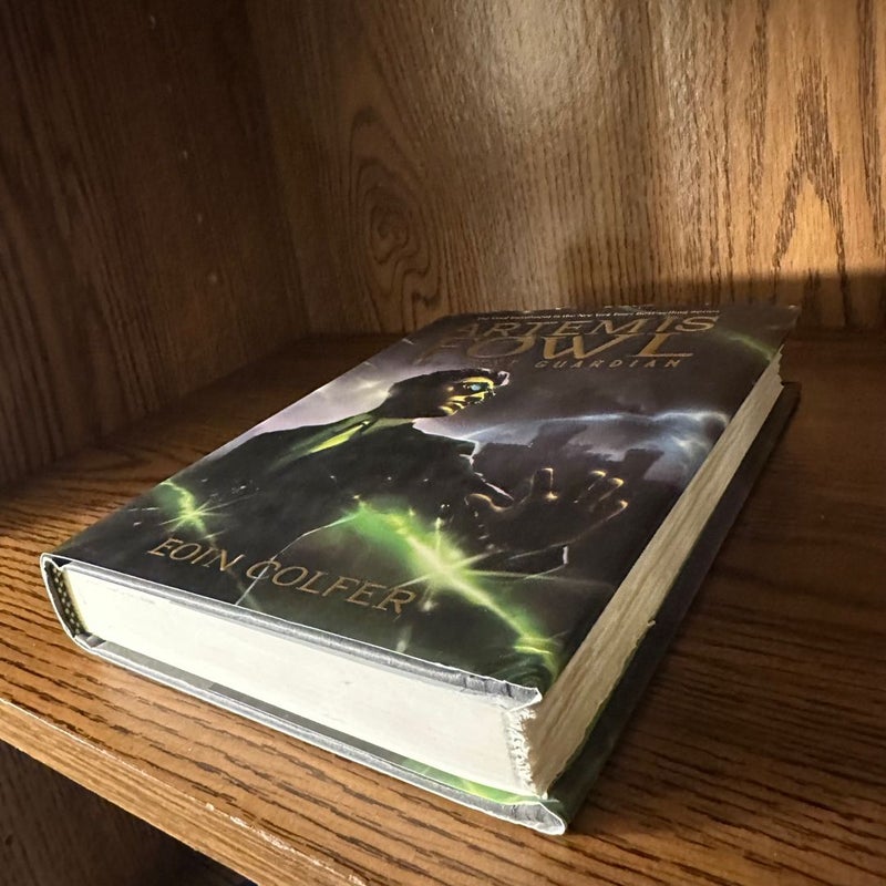 Artemis Fowl, Book 8 the Last Guardian (8)