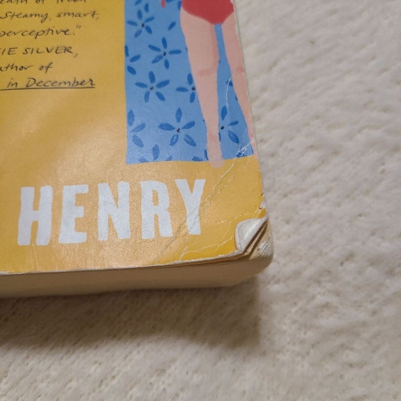 Beach Read book by Emily Henry
