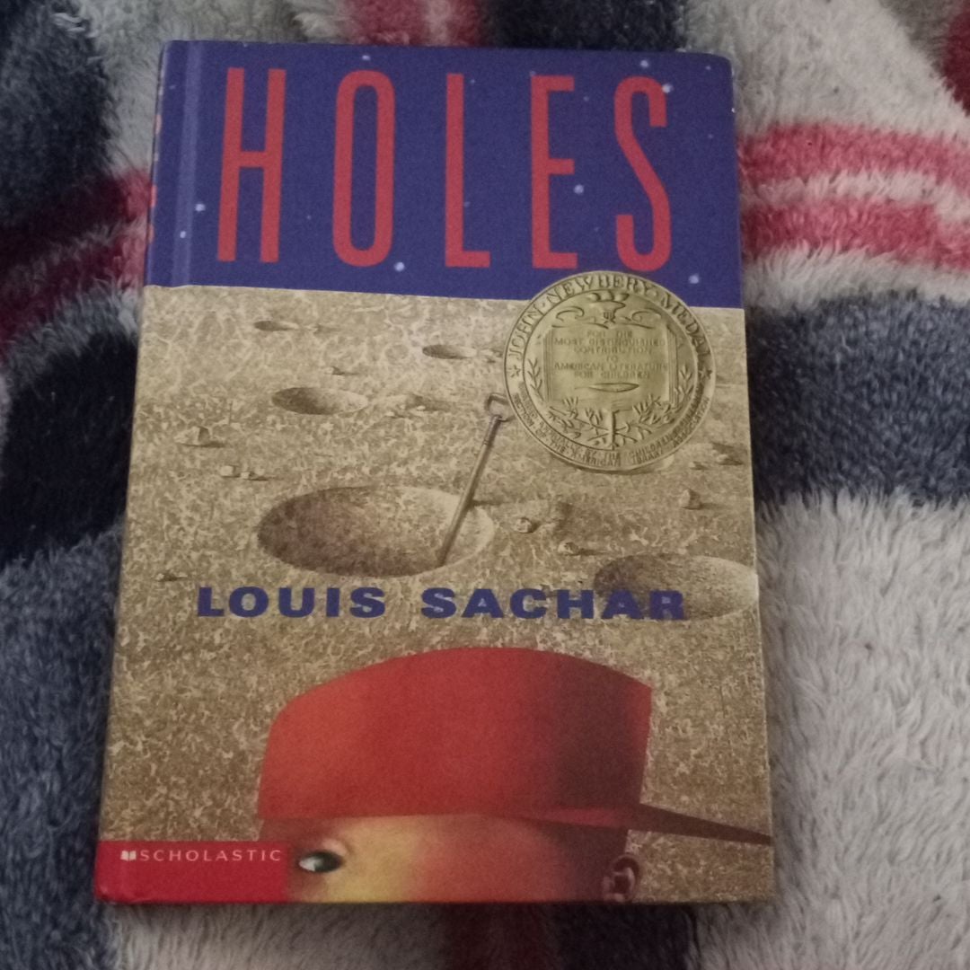 Scholastic, Other, Holes Louis Sachar Book