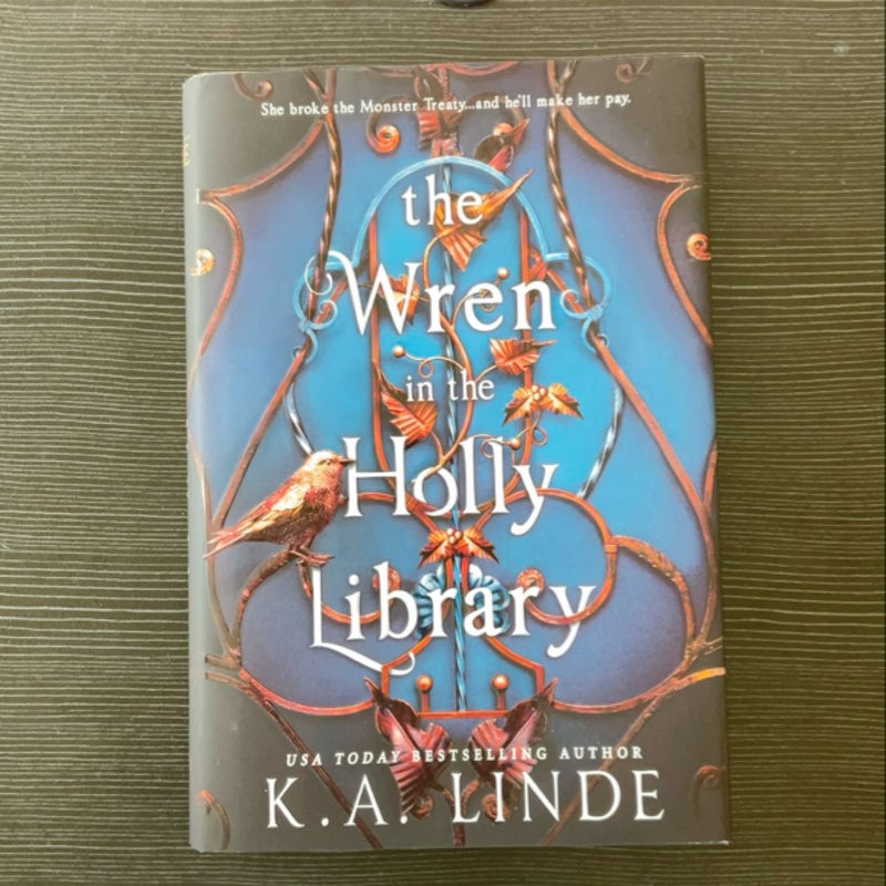 The Wren in the Holly Library (Deluxe Limited Edition)