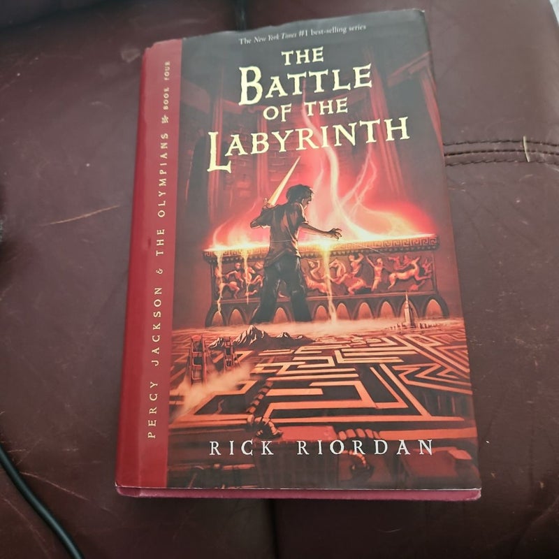 Out of print cover Percy Jackson and the Olympians, Book Four the Battle of the Labyrinth (Percy Jackson and the Olympians, Book Four)