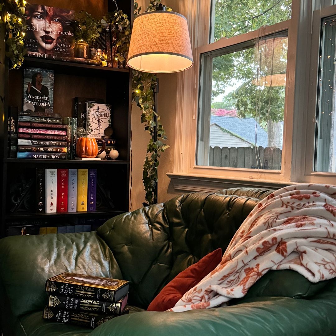 Green Couch Reads