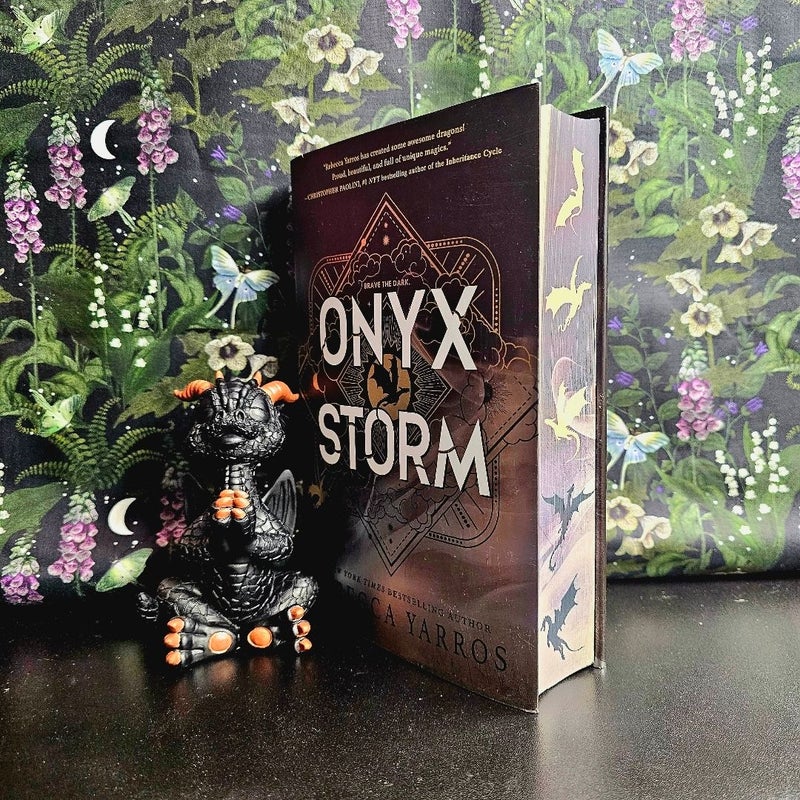 Onyx Storm *Deluxe Edition* with meditating dragon